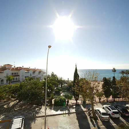 Apartamento Edf. Delfín 2º2 *