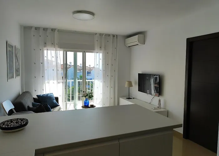 Edf. Delfín 2º2 * Nerja